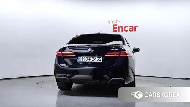 BMW 5 Series (G60) id 2958739 из Кореи 14