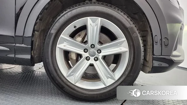 Audi Q8 (4M) id 3503971 из Кореи 14