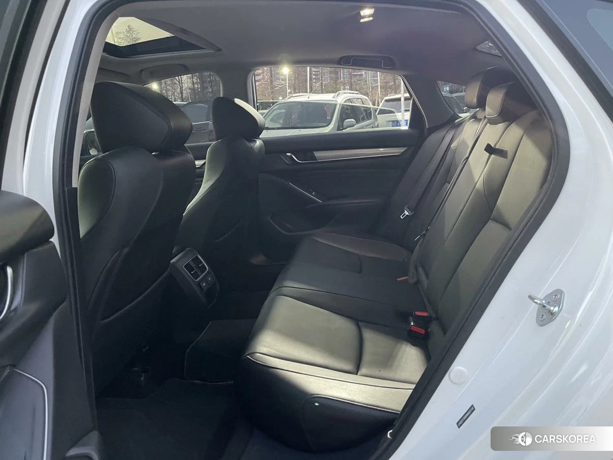 Honda Accord 2021 Белый из Китая, фото 4