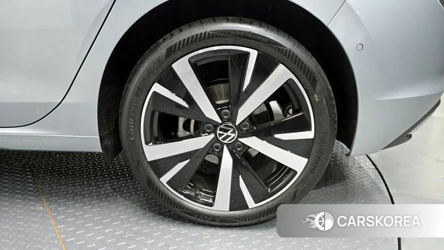 Volkswagen Golf 8th Generation id 4016645 из Кореи 14