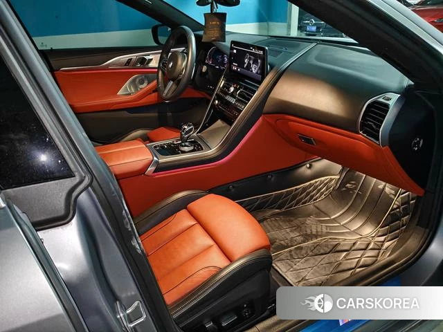BMW 8 series 2023 Серебристо-серый из Китая, фото 4
