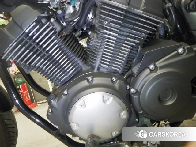 Engine photo