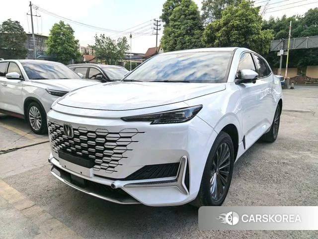 Chang'an UNI-K 2021 Белый из Китая, фото 4