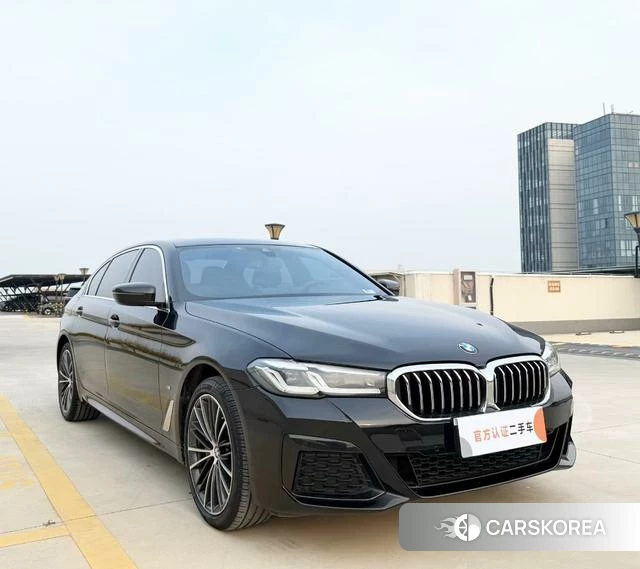 BMW 5 series 2021 Черный из Китая, фото 4