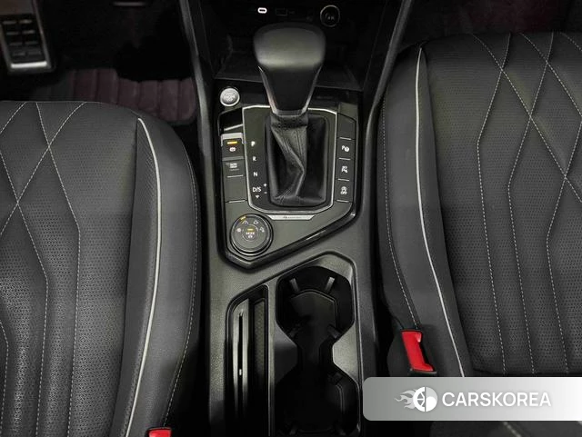 Volkswagen Tiguan L id 4260051 из Китая 15