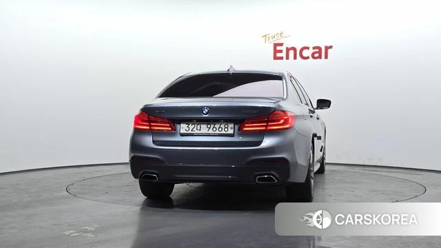 BMW 5 Series (G30) id 3867551 из Кореи 14