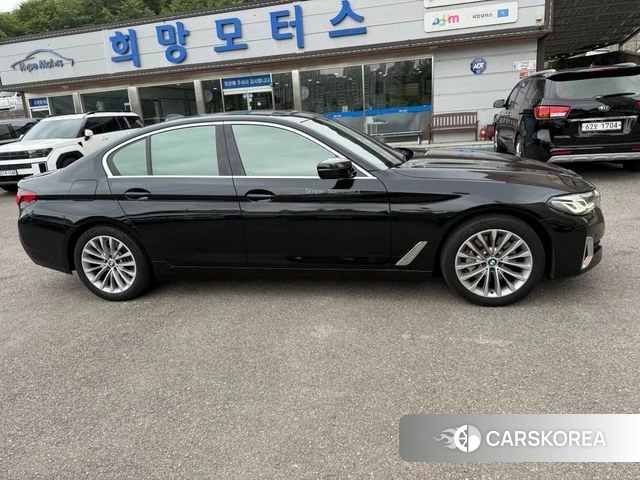 BMW 5 Series (G30) id 4547715 из Кореи 9