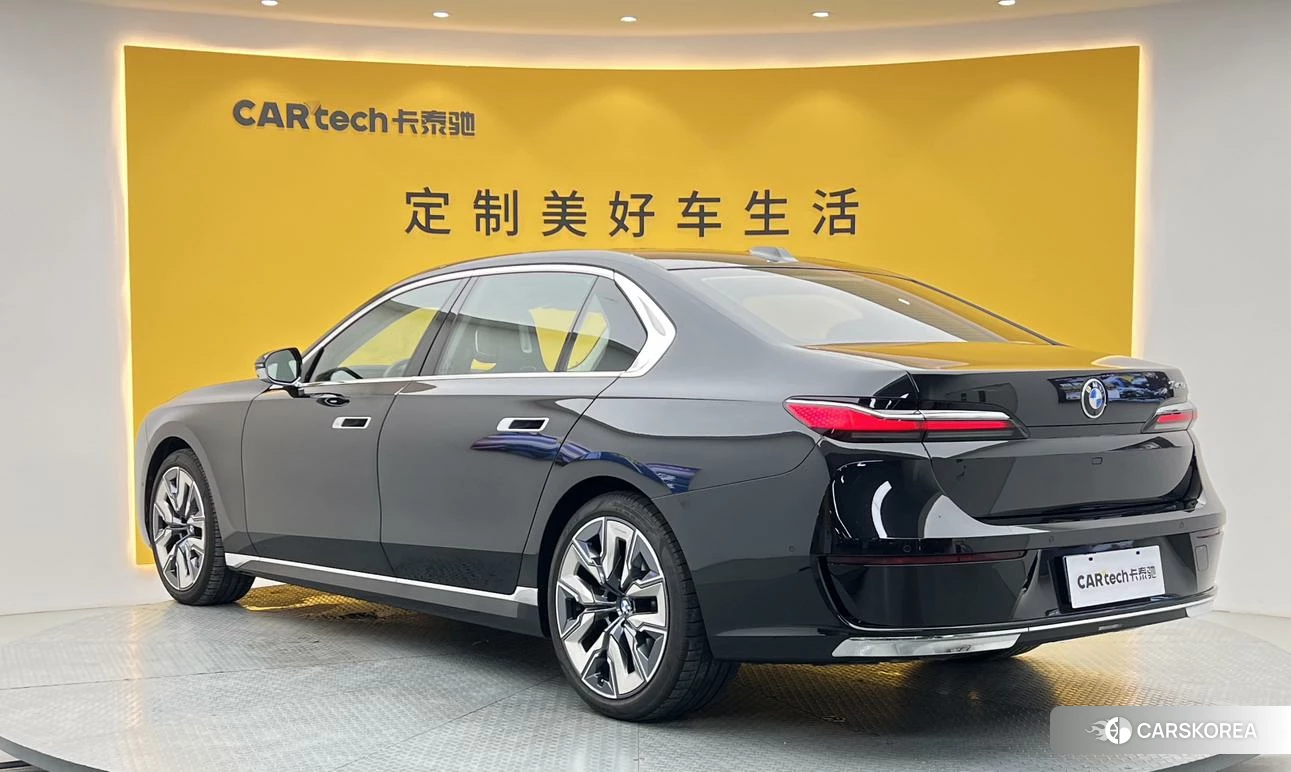 BMW 7 series id 4479855 из Китая 34