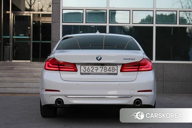 BMW 5 Series (G30) id 3835002 из Кореи 14