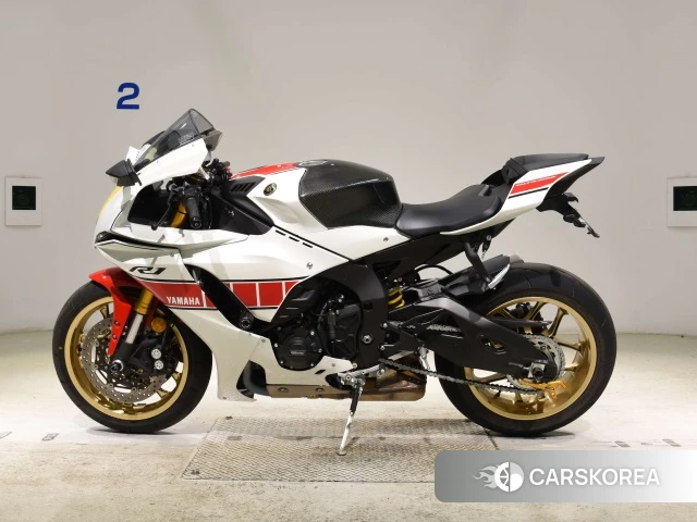 Проданный Yamaha YZF-R1 2022 из Японии