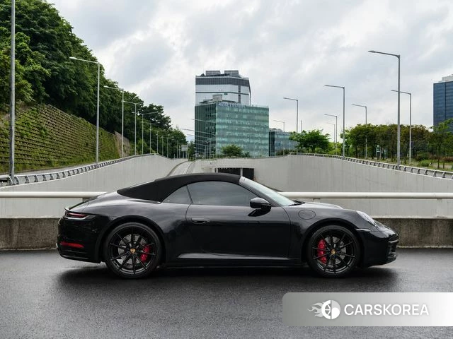 Porsche 911(992) id 4580723 из Кореи 14