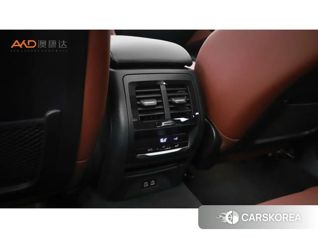 BMW X4 2025 Темно-серый из Китая, фото 4