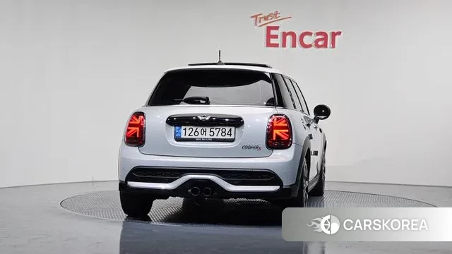 Mini Cooper S id 3306138 из Кореи 14