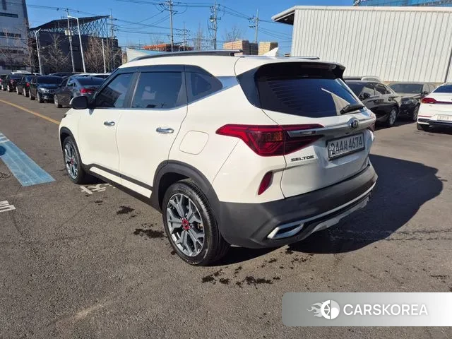 Kia Seltos id 3619132 из Кореи 14