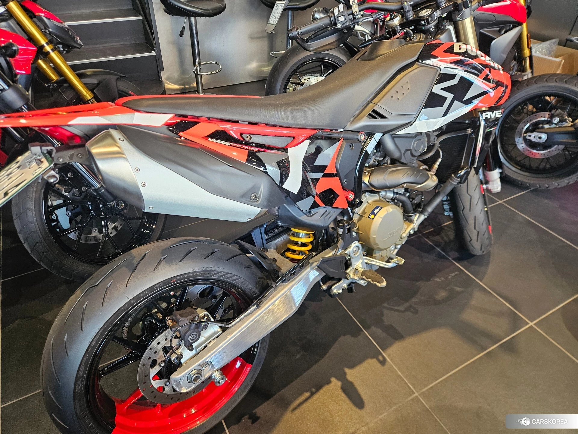Ducati HYPERMOTARD 698 MONO 2024 из Японии, фото 5