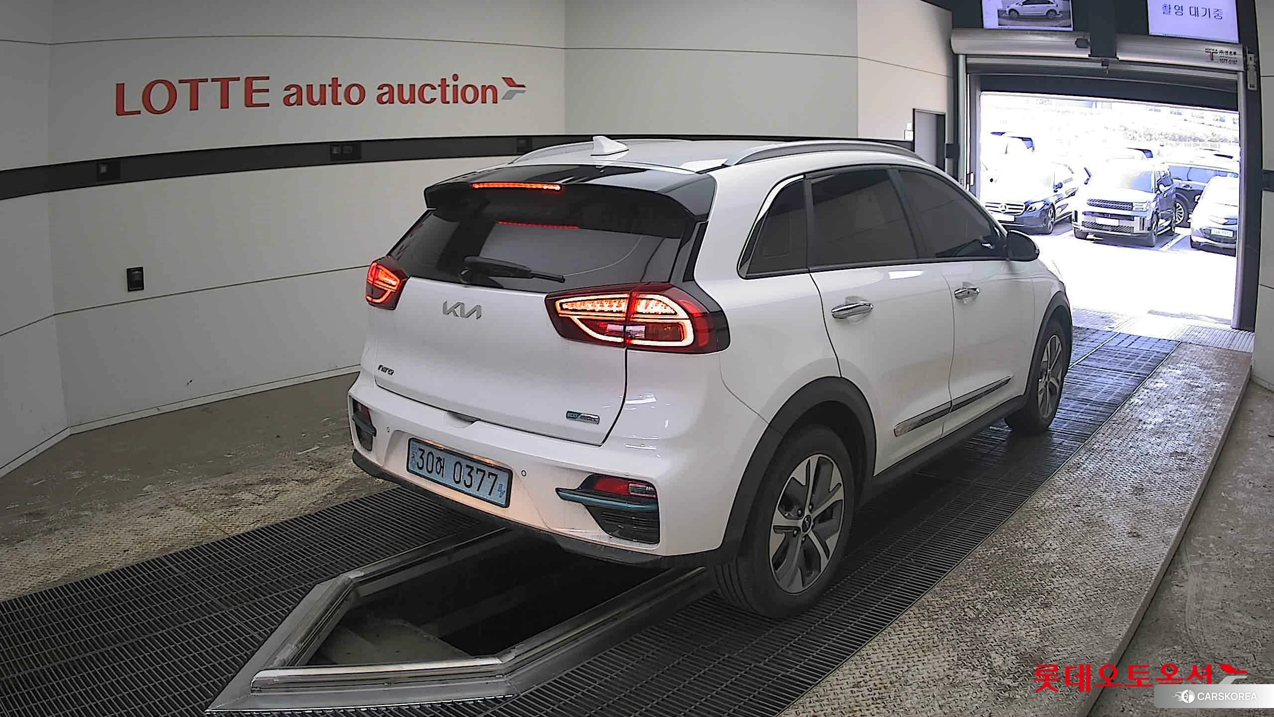Kia Niro EV id 3882164 из Кореи 32