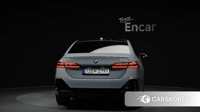 BMW 5 Series (G60) id 3831411 из Кореи 14