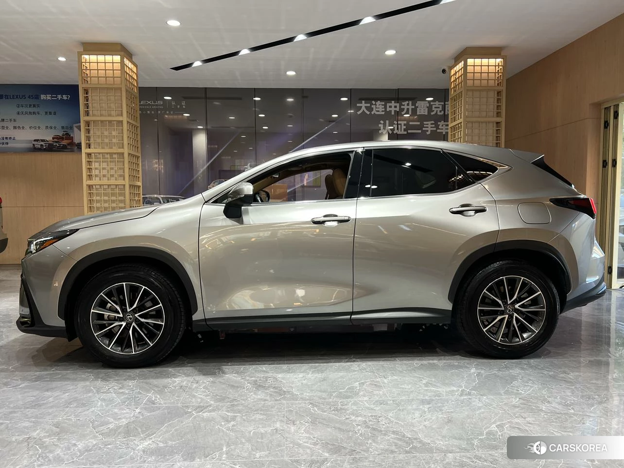 Lexus NX id 4440464 из Китая 10