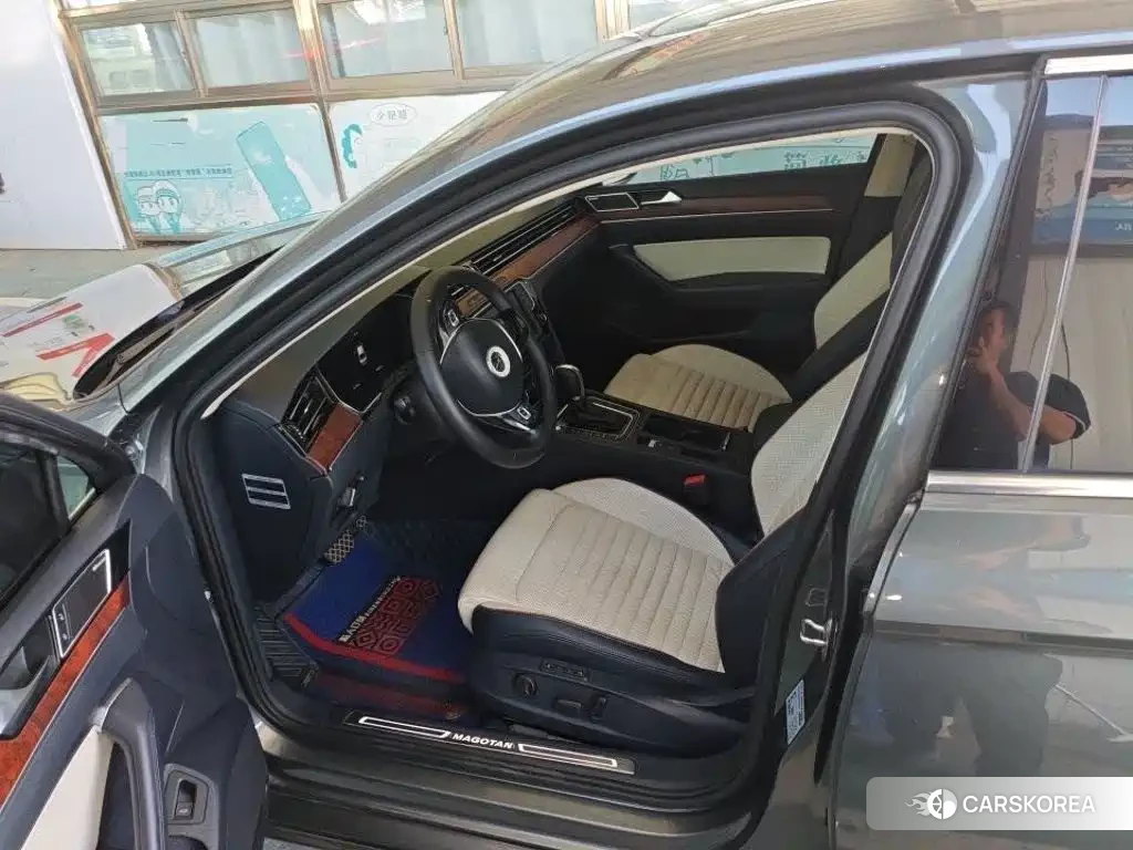 Volkswagen Magotan 2020 Silver/gray из Китая, фото 4
