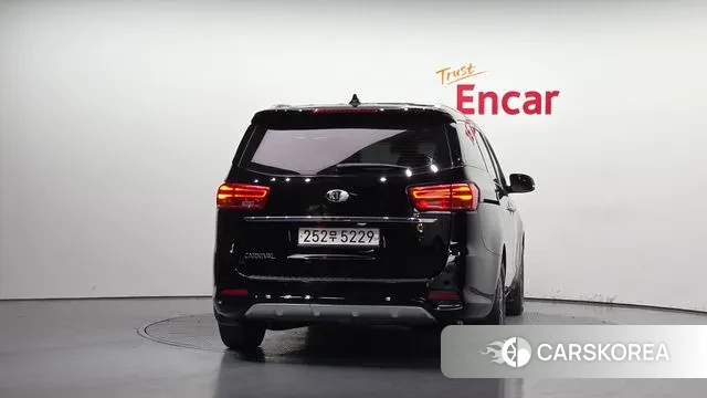 Kia The New Carnival id 3375091 из Кореи 14