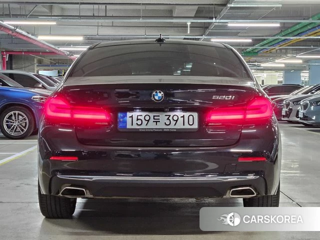 BMW 5 Series (G30) id 3838859 из Кореи 14