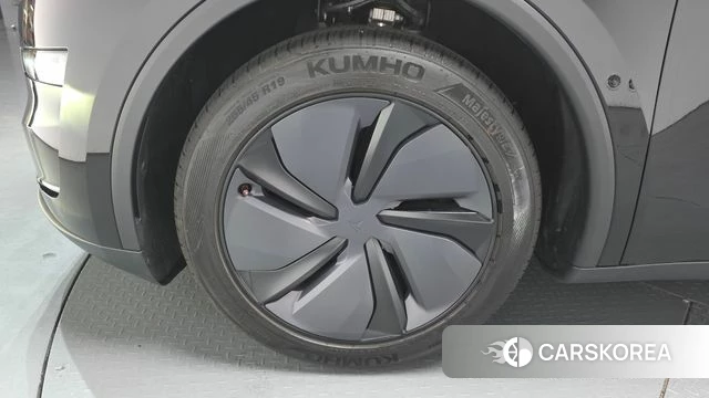 Tesla Model Y id 4200608 из Кореи 29