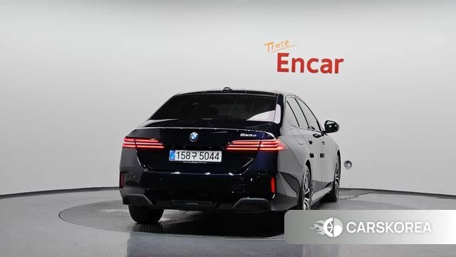 BMW 5 Series (G60) id 4629855 из Кореи 25