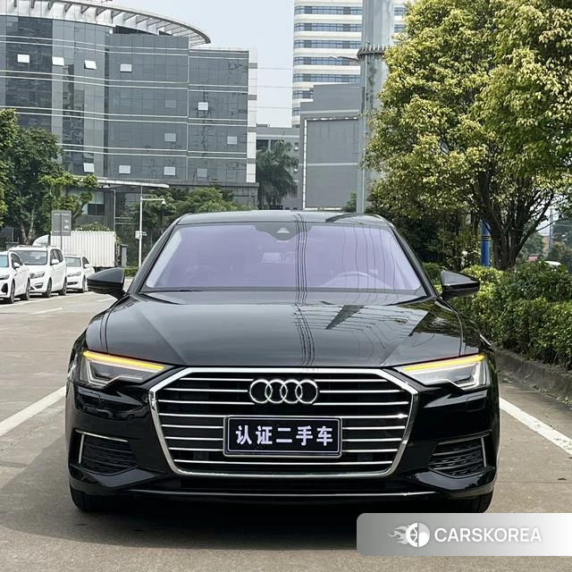 Audi A6L 2021 Черный из Китая, фото 4