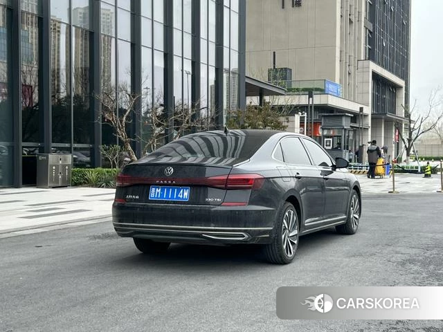 Volkswagen Passat 2022 Черный из Китая, фото 4
