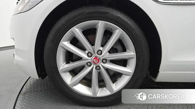 Jaguar XF (X260) id 4596098 из Кореи 29