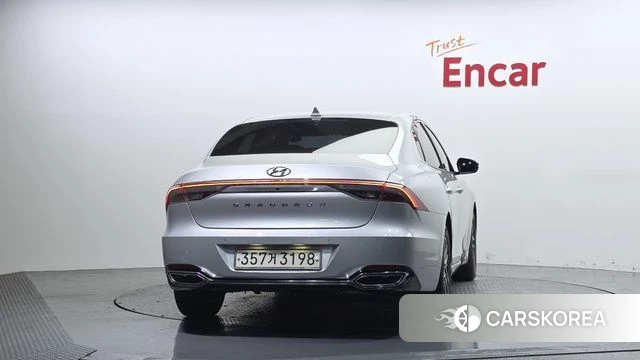 Hyundai The New Grandeur IG id 4457443 из Кореи 25