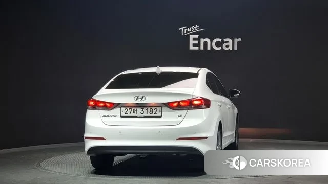 Hyundai Avante AD id 3469977 из Кореи 14