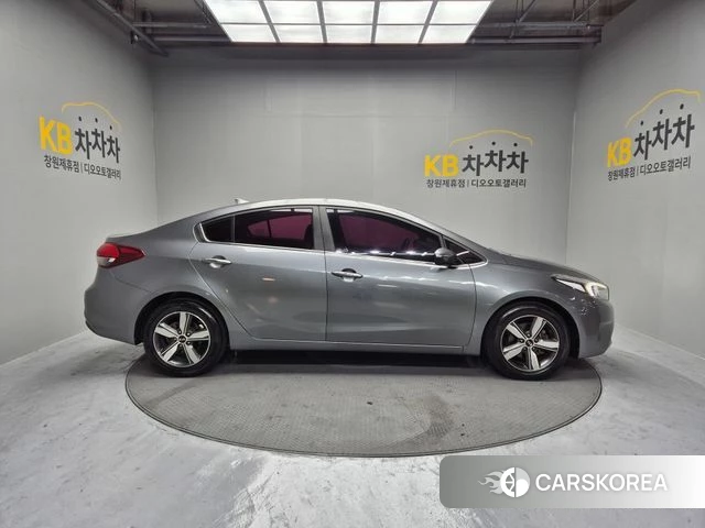 Kia The New K3 id 4795082 из Кореи 11