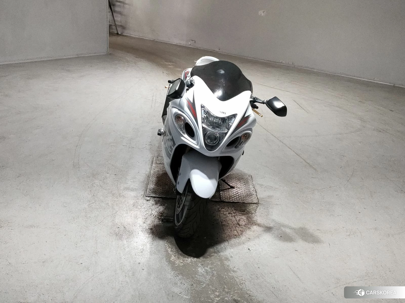 Проданный Suzuki GSX1300R HAYABUSA id 4192924 из Японии, фото 2