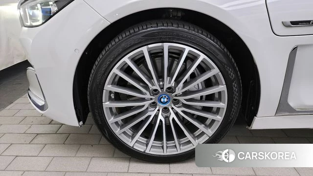 BMW 7 Series (G11) id 4389137 из Кореи 31