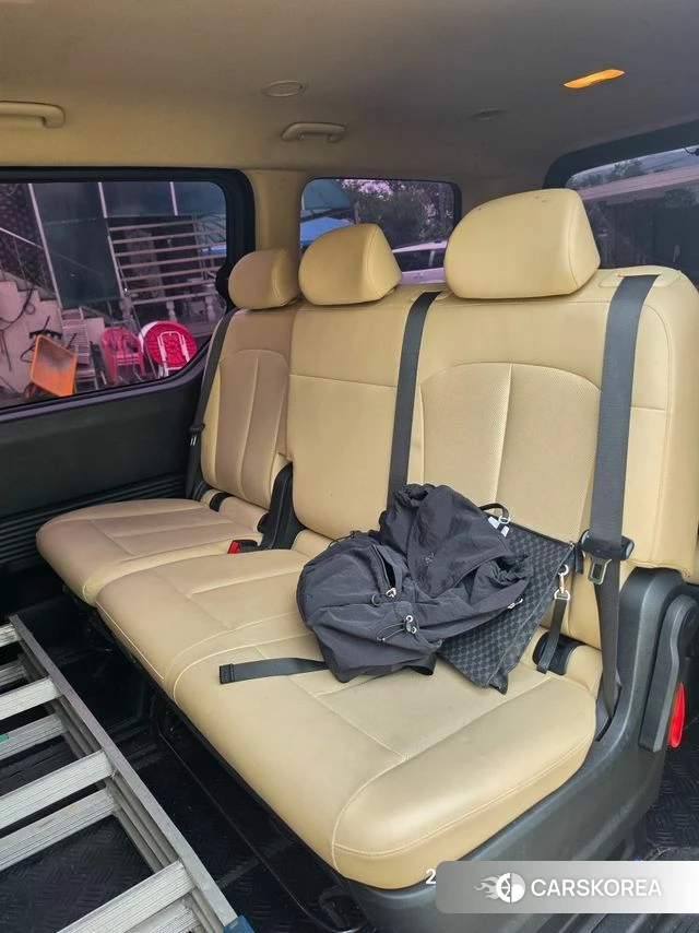 Hyundai Staria 2024 Черный из Кореи, фото 4
