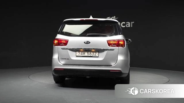 Kia The New Carnival id 3687508 из Кореи 14