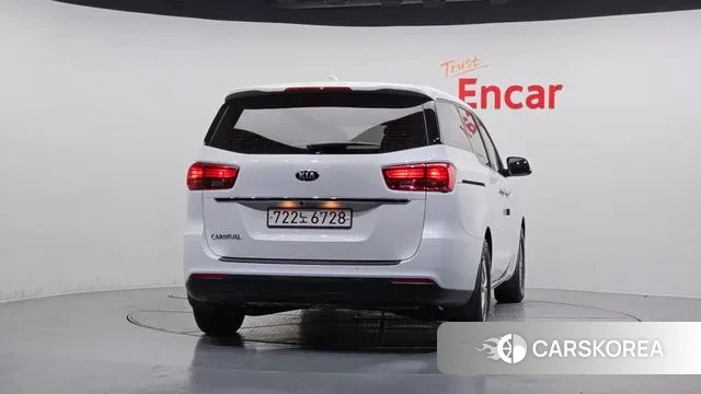 Kia The New Carnival id 3418009 из Кореи 14