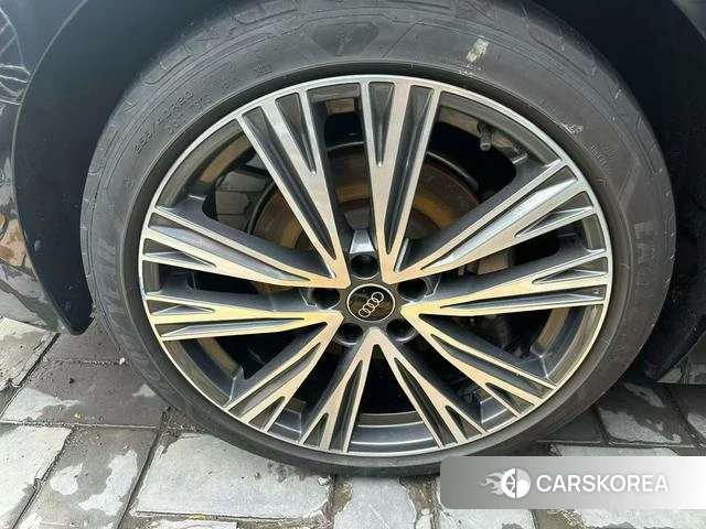 Audi A6L 2022 Черный из Китая, фото 4