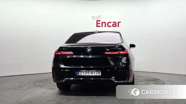 BMW 7 Series (G70) id 3649494 из Кореи 14