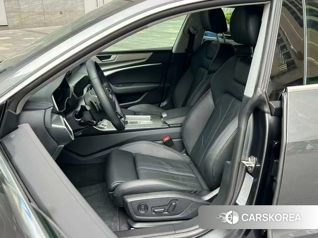 Audi A7 2021 Темно-серый из Китая, фото 4