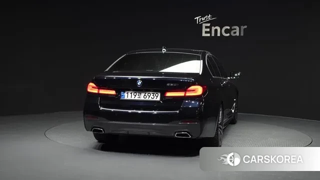 BMW 5 Series (G30) id 3772113 из Кореи 14