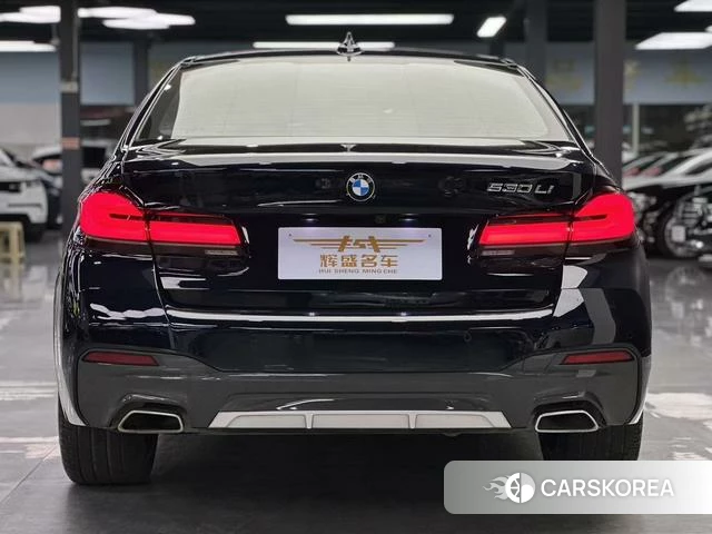 BMW 5 series 2022 Черный из Китая, фото 4