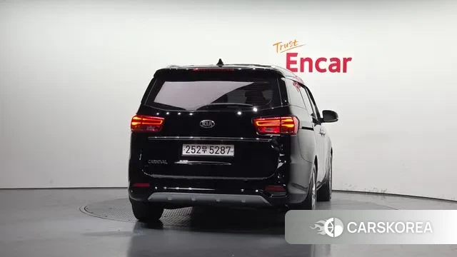 Kia The New Carnival id 3368777 из Кореи 14