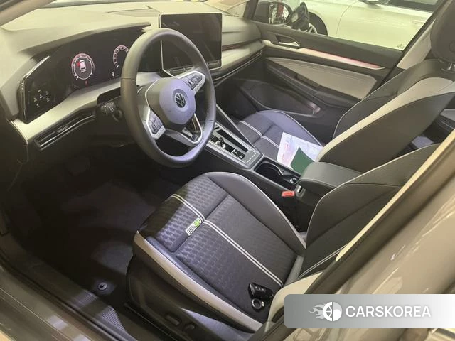 Volkswagen Golf 2026 Темно-серый из Китая, фото 4