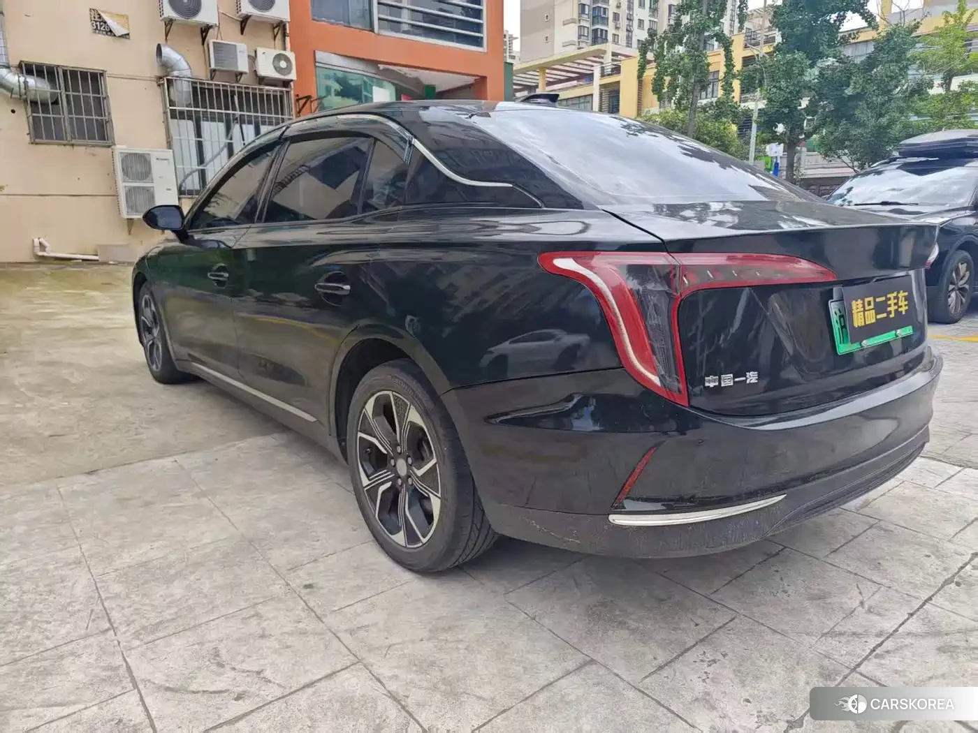 Red flag Hongqi E-QM5 id 4578306 из Китая 9