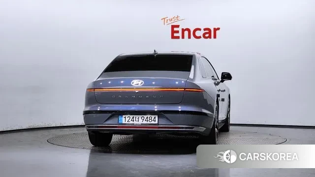 Hyundai Grandeur (GN7) id 3052893 из Кореи 14