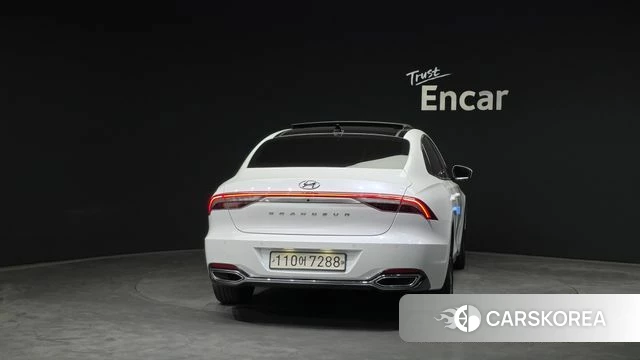 Hyundai The New Grandeur IG Hybrid id 4317657 из Кореи 24