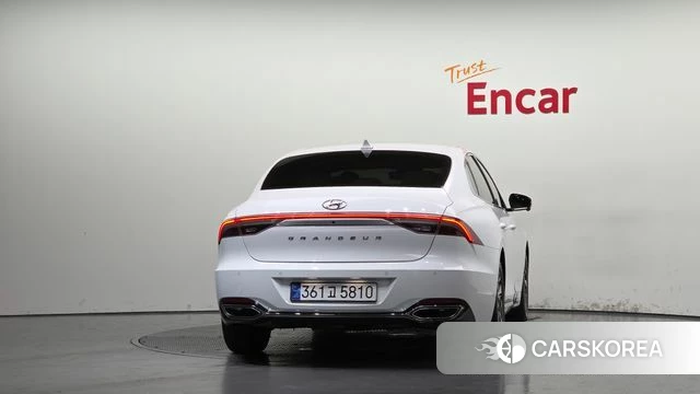 Hyundai The New Grandeur IG Hybrid id 4720912 из Кореи 26