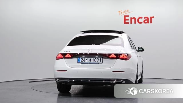 Mercedes-Benz E-Class W214 id 3896506 из Кореи 14